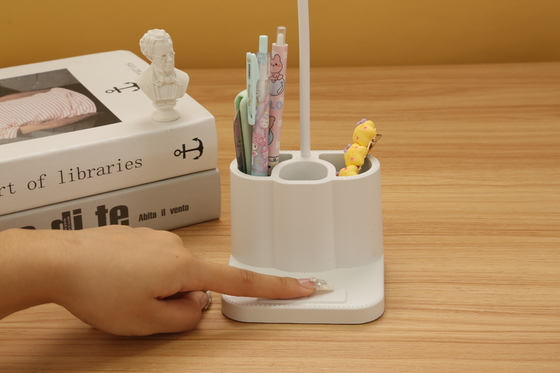 Illuminazione per ufficio regolabile Smart LED Designed Desk Lamp
