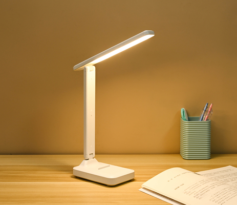 Lampada da tavolo pieghevole a braccio regolabile 5500 Kelvin Touch Control con 10 lampadine per illuminazione luminosa