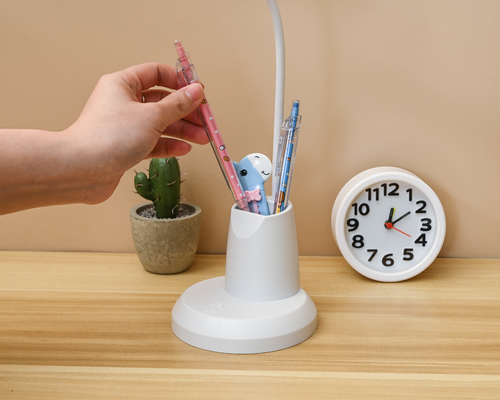 Lampada da tavolo usb pieghevole moderna Lampada a LED con 10 lampadine 5 Watt Immagine Illuminazione perfetta