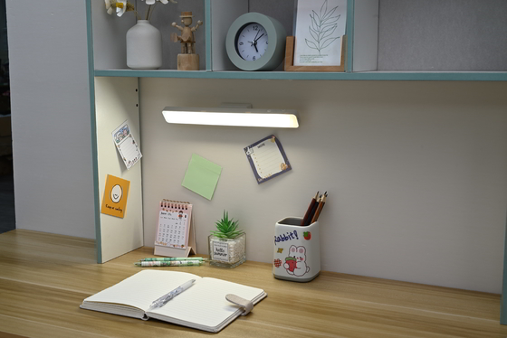 Set di lampade da parete in stile pieghevole con 10 lampadine 5W di potenza colore corrispondente all'immagine