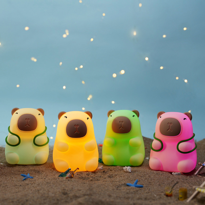 Nuovo arrivo Seven Color Silicone Capybara Night Lamp Regali di compleanno Luce notturna
