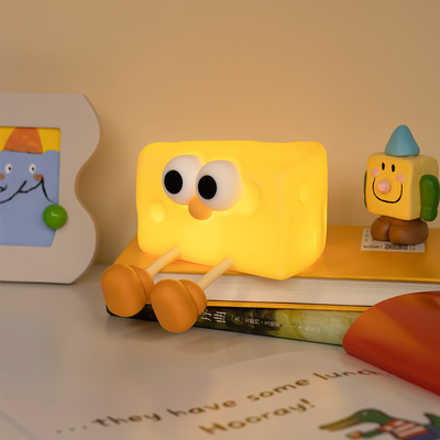 Fabbrica all'ingrosso Formaggio morbido Silicone Lampada per bambini Sensitivo controllo del rubinetto 7 colori singoli Luce notturna per bambini