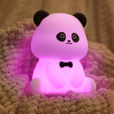 Signori Panda Luce notturna Treciatura e alleviamento dello stress Ornamento ufficio Capo letto Companion Sleep Lampada da scrivania LED