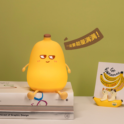 Moderno design Banana Silicone Luce notturna Carina Ricaricabile Dimmabile LED Piccola lampada da scrivania per decorazioni da letto e da tavolo