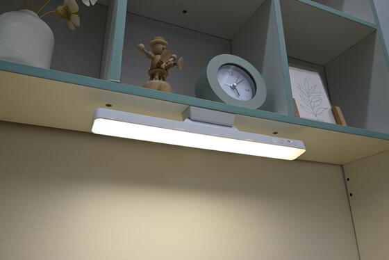 USB Ricaricabile Lampada di lettura a scarico senza gradini Moderno design Appesa Lampada per armadi Magnetici Rotanti Lampade da parete ricaricabili