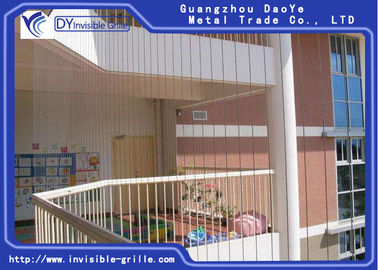 Opzioni dell'installazione di sicurezza della scuola varie di sostegno invisibile della griglia