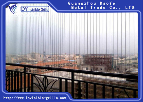 La griglia invisibile Chrome della finestra d'acciaio ha ricoperto di nano